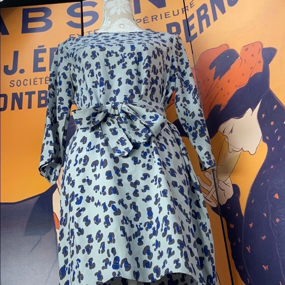 Grey/Blue Leopard print dress​